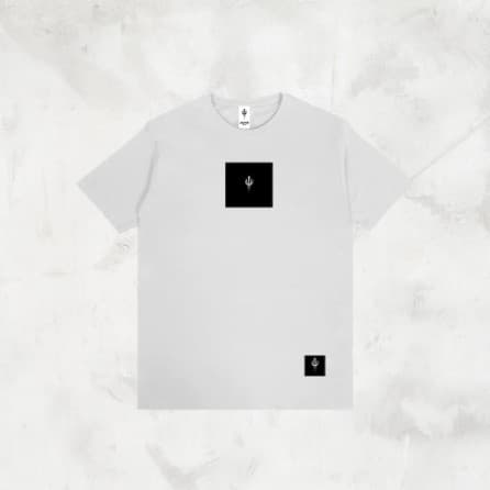 Baju Pria Akhir Kaos Box Logo