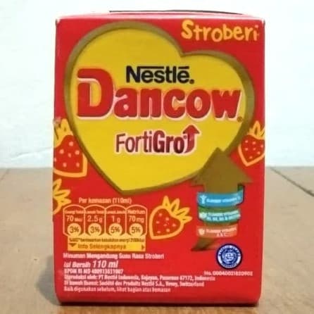 DANCOW SETRAWBERRY UHT 110ML
