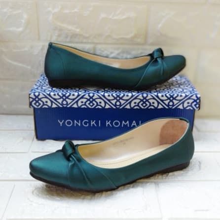 Flatshoes Yongki Komaladi 