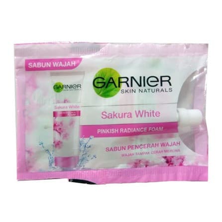 GARNIER SAKURA WHITE PINKISH GLOW FOAM 9ML