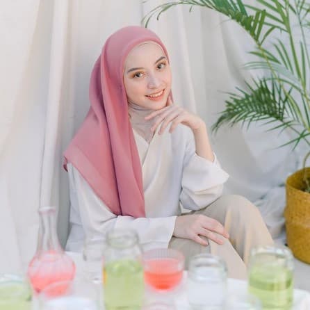 Hijab Bella Square Pollycon