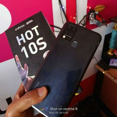 Hp infinix hot 10s 4/64gb . 