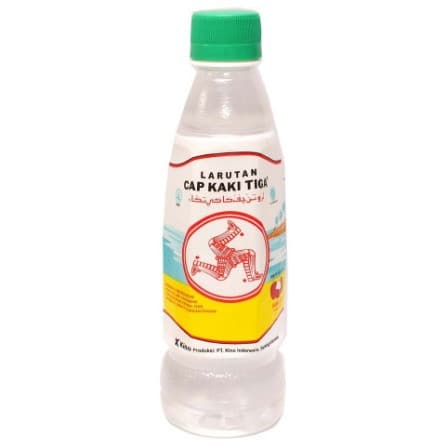 Larutan Penyegar Cap Kaki Tiga Leci Btl 320mL