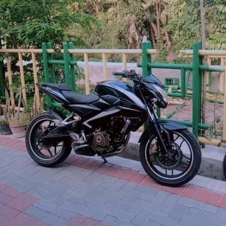 MOTOR KAWASAKI BAJAJ 200NS. 11JUTA SAJA