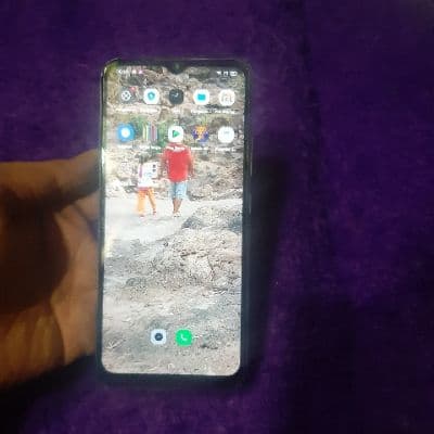 Realme c25