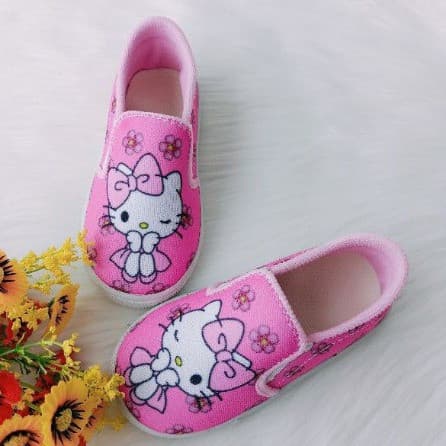 Sepatu Slip On Anak Perempuan Hello Kitty