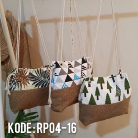 Sling Bag Serut Kanvas Kombinasi Goni