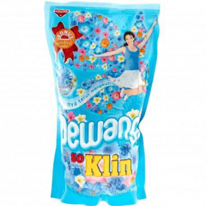 SO KLIN PEWANGI PAKAIAN REFILL BLUE PCH 900/800mL
